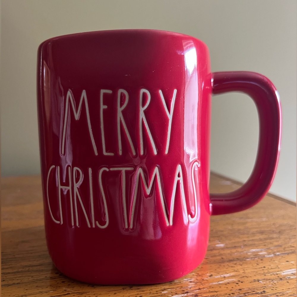 Rae Dunn Red Merry Christmas Mug EUC